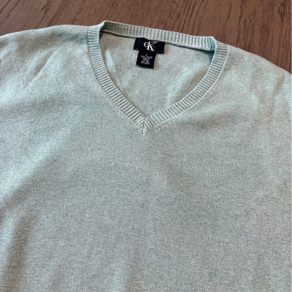 Calvin Klein Men’s V-Neck Sweater Size Large Light Green - Picture 2 of 7